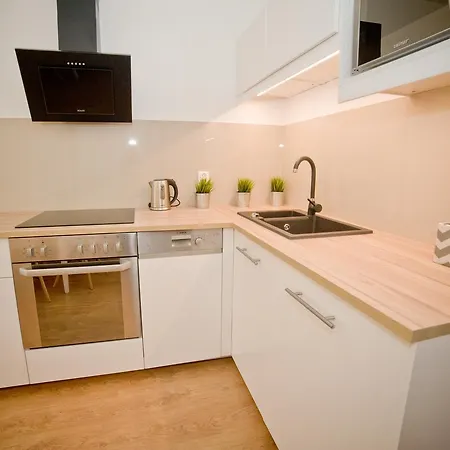 Charlotte - Hav Aparts Apartament *